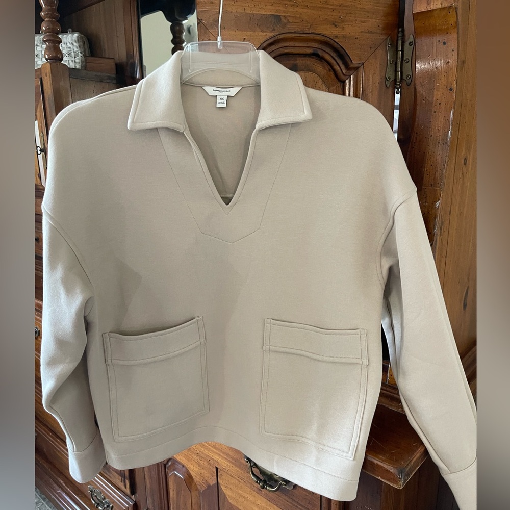 NWOT Banana Republic Neutral Beige Collared Knit Top